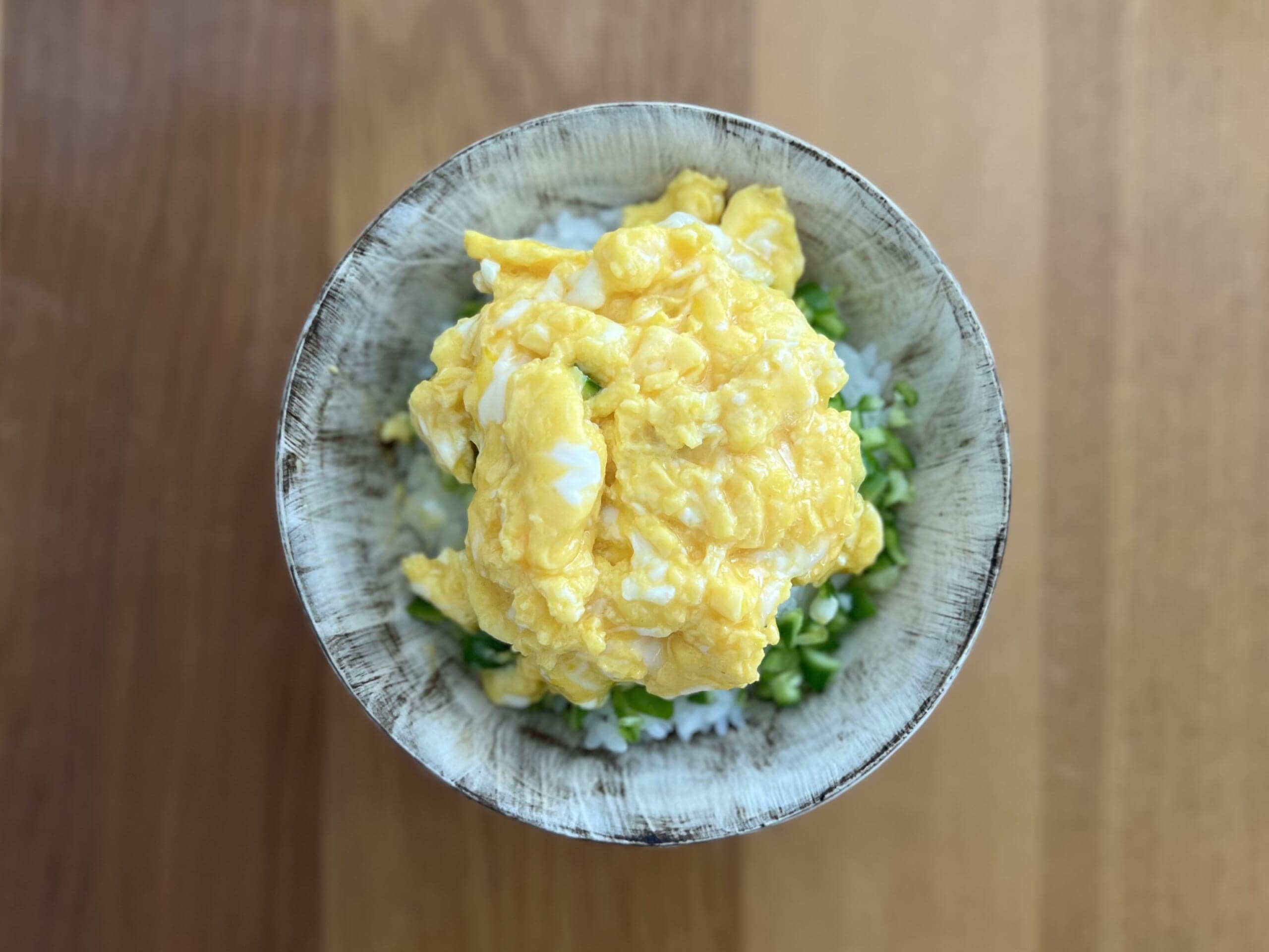 【LEEレシピ】10分で完成する「エビたまケチャップのっけ飯」/今井真実さんレシピは混ぜるだけでなつかし系のあの味になりました TB icoco