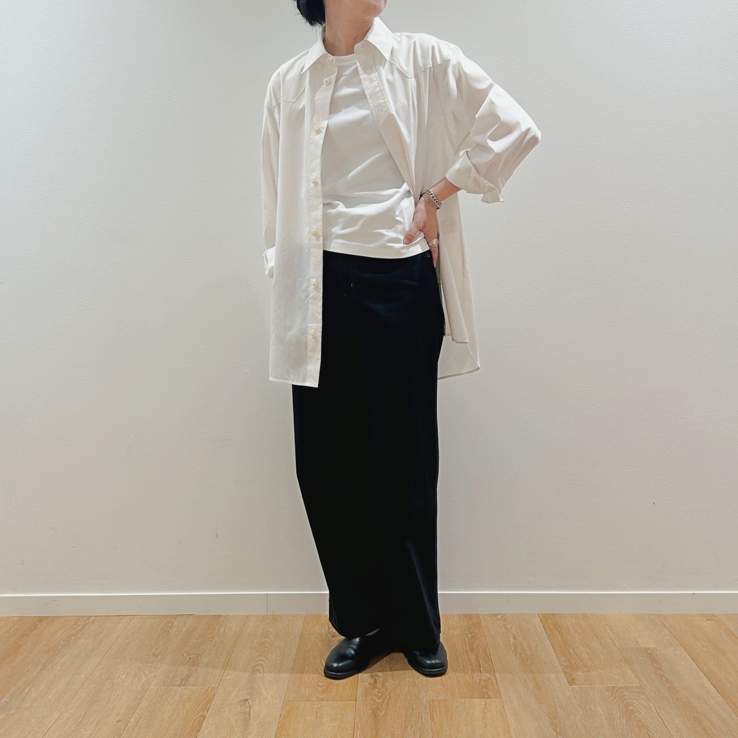 ユニクロユー2026秋冬 ロングシャツのコーデ