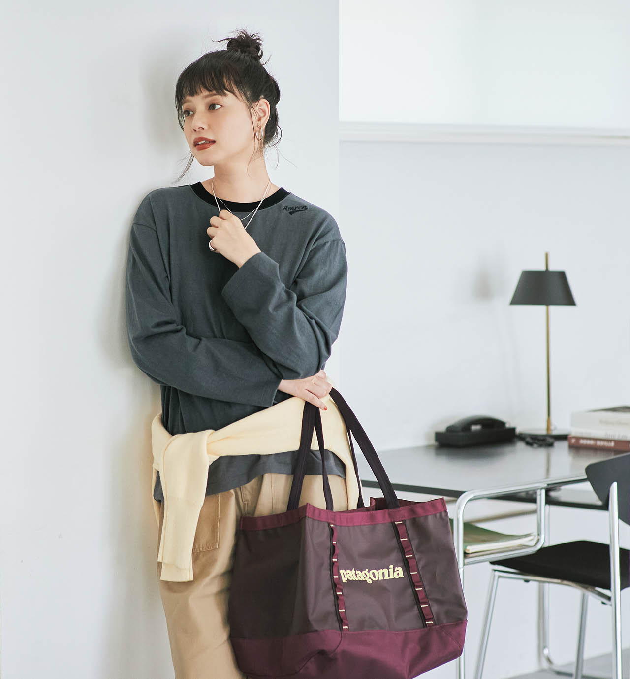岸本セシルさんの20th Anniv. LEE限定 Americana（アメリカーナ）【洗える】【LEEマルシェ20th別注】エンブロイダリーL/S TEEのコーデ