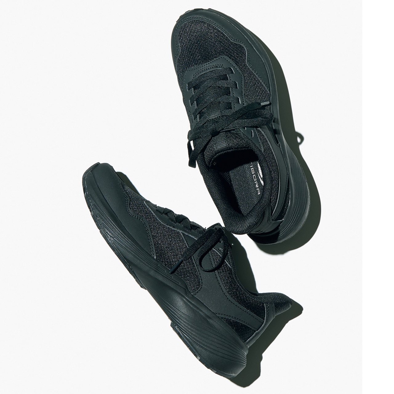 【TIGORA(ティゴラ)】「スポーツシューズBK」¥2999