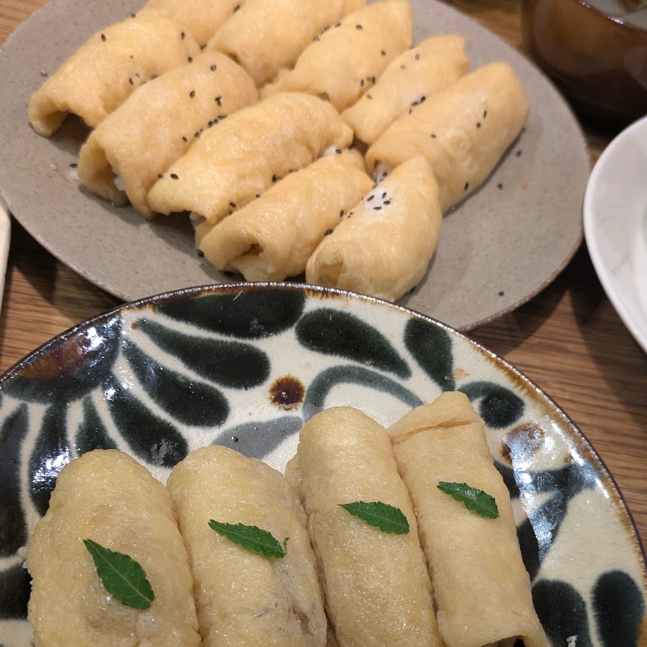 稲荷寿司 胡麻 コポ食卓