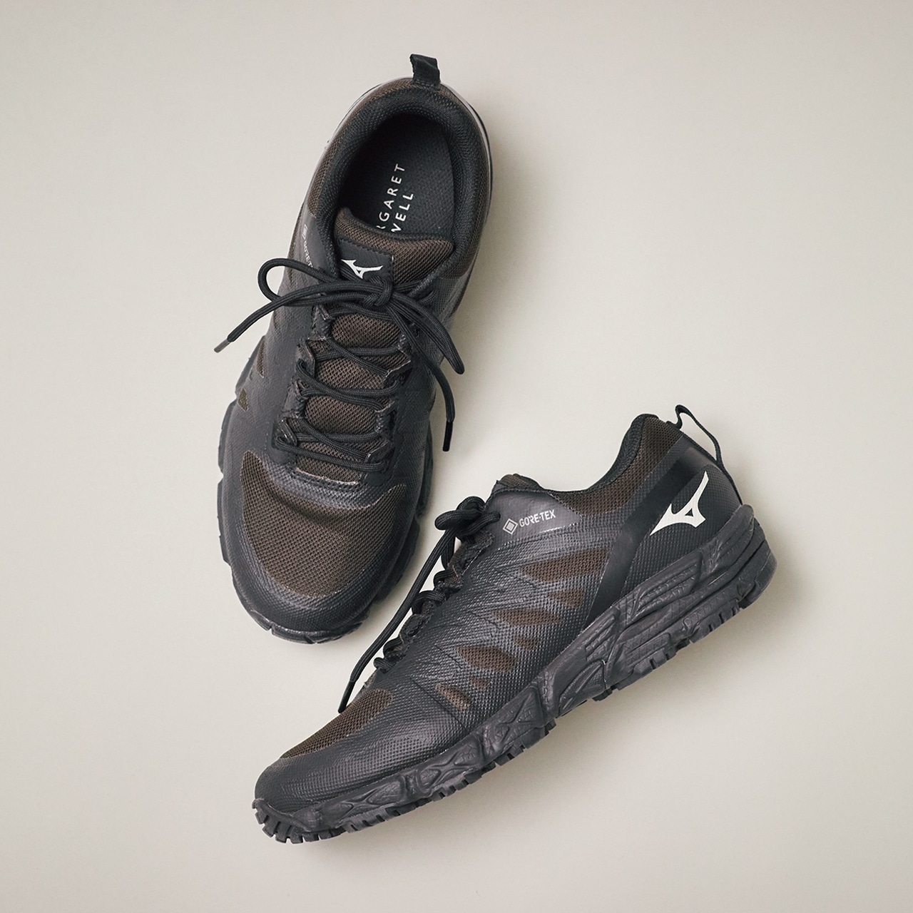 MIZUNO×MARGARET HOWELL(ミズノ フォー マーガレット・ハウエル)の防水スニーカー【NEW MIZUNO HIKING SHOES】¥33000