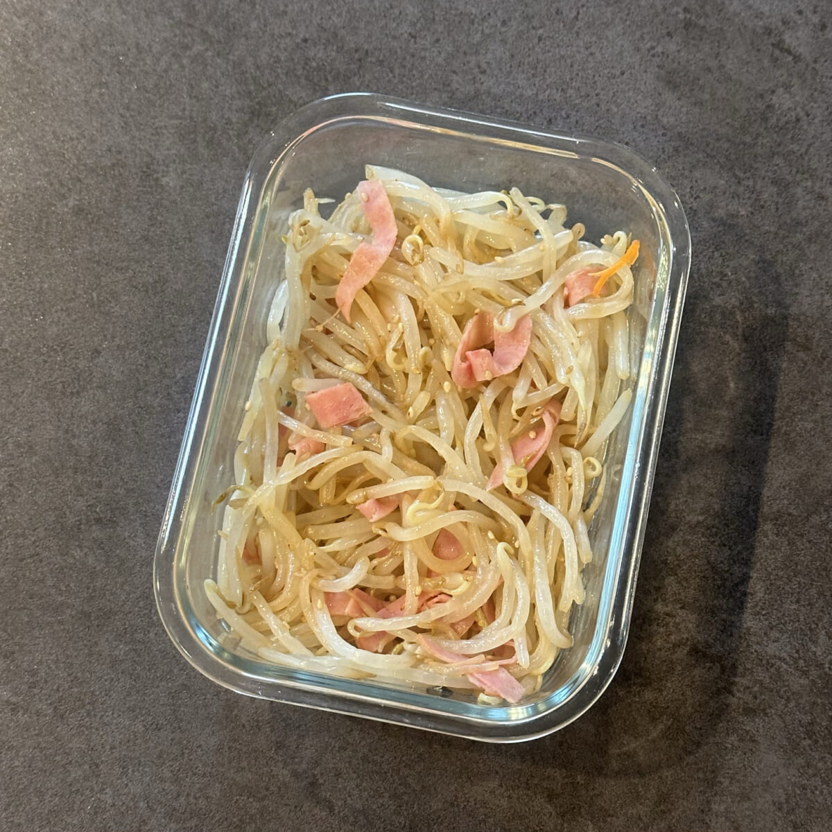 ぐっち夫婦の「もやしとハムの中華ナムル」