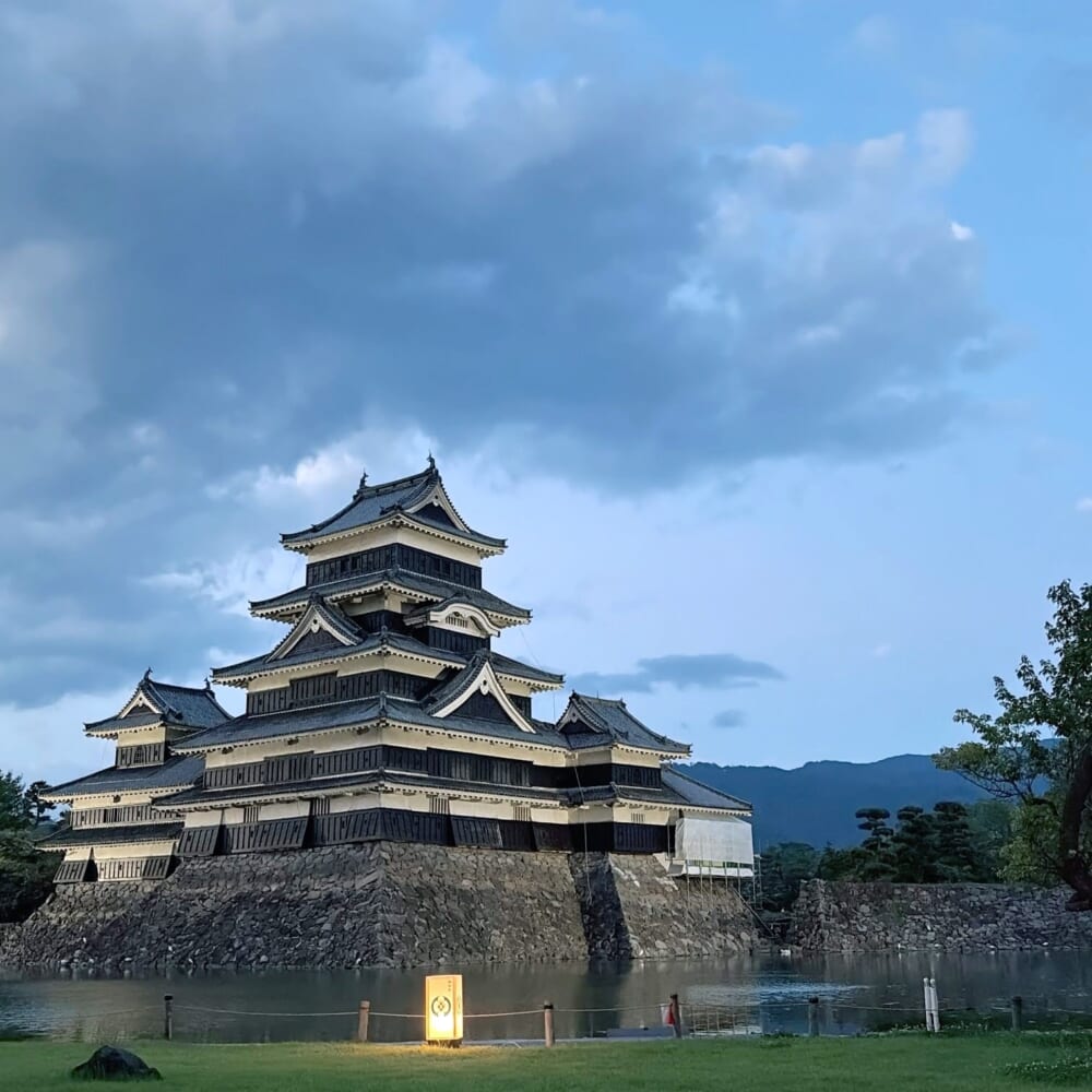 夕方 松本城