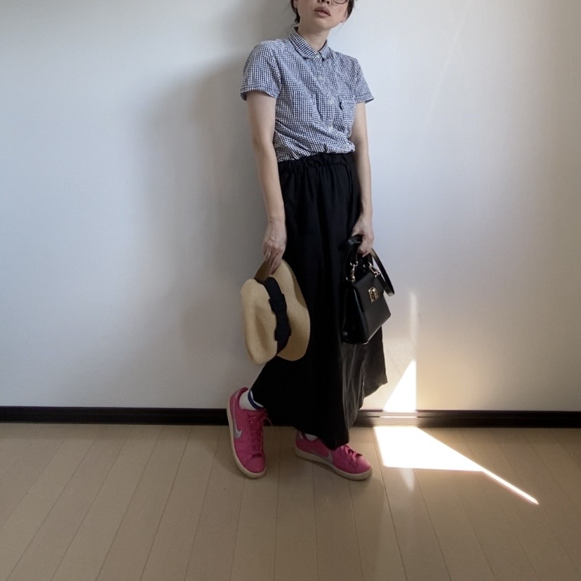 スニーカー　ピンク　ナイキ