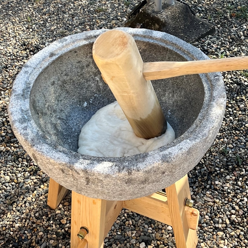 餅つきの臼と杵