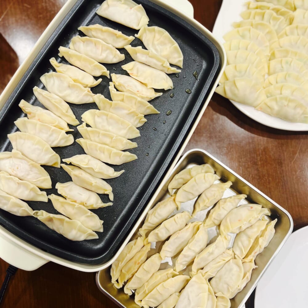 藤井恵さんレシピ・日本一の餃子 2026年LEE10月号 家族のごはん作りは「定番」に頼ればいい!