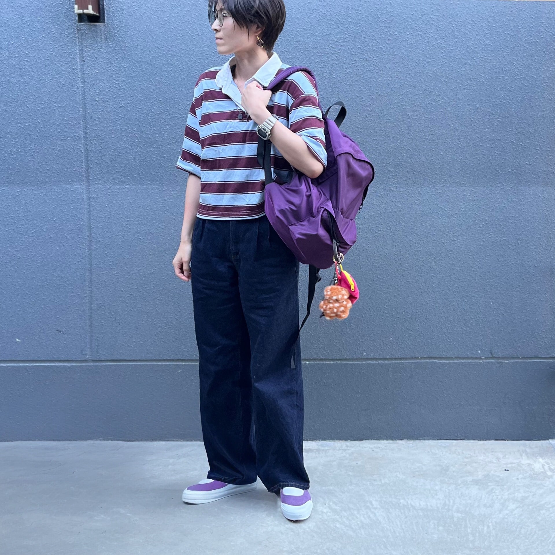 服 コーディネート 秋服 スニーカー