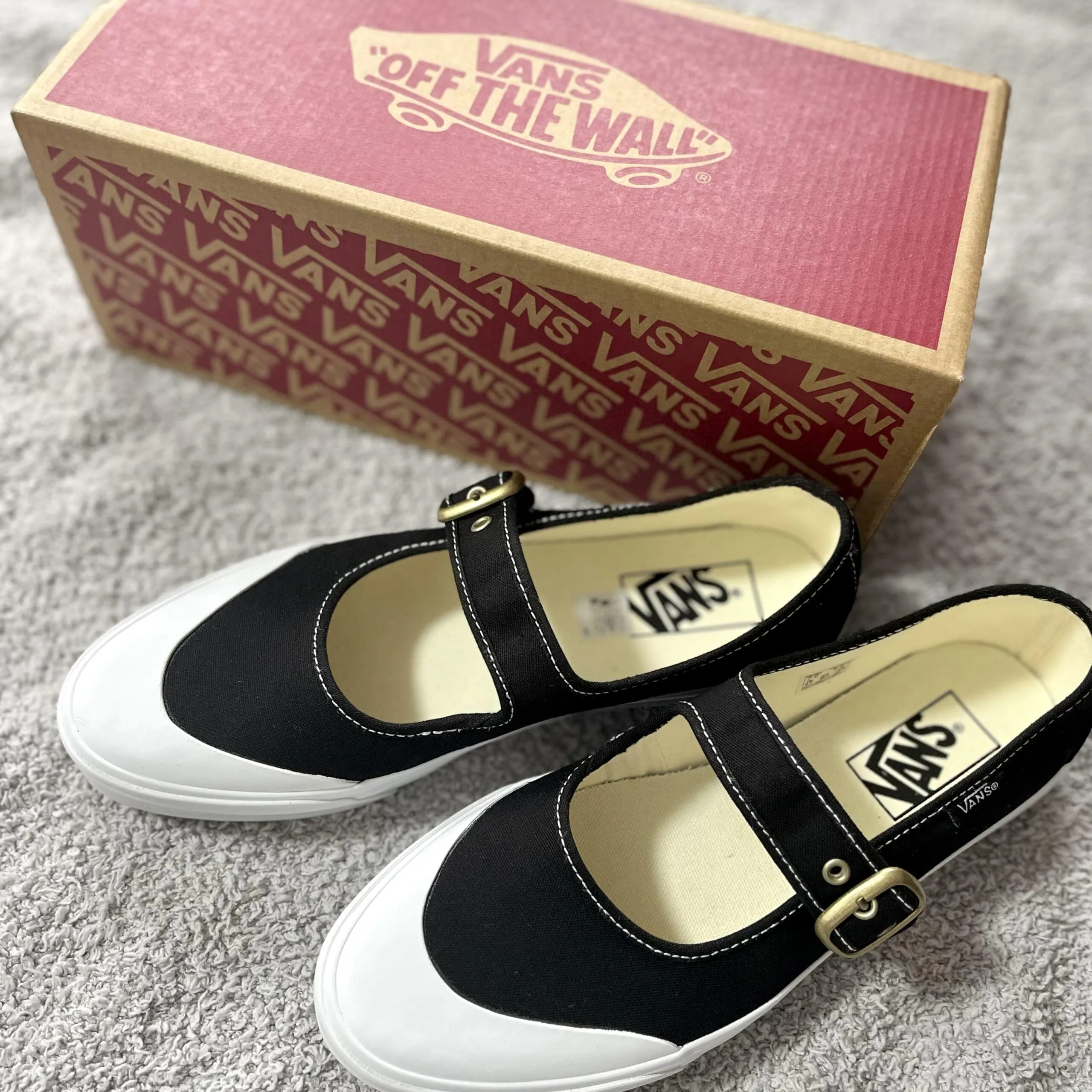 VANS「メリージェーン」