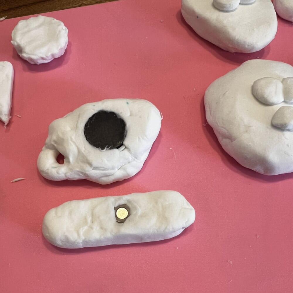 お家工作　粘土　マグネット　ダイソー