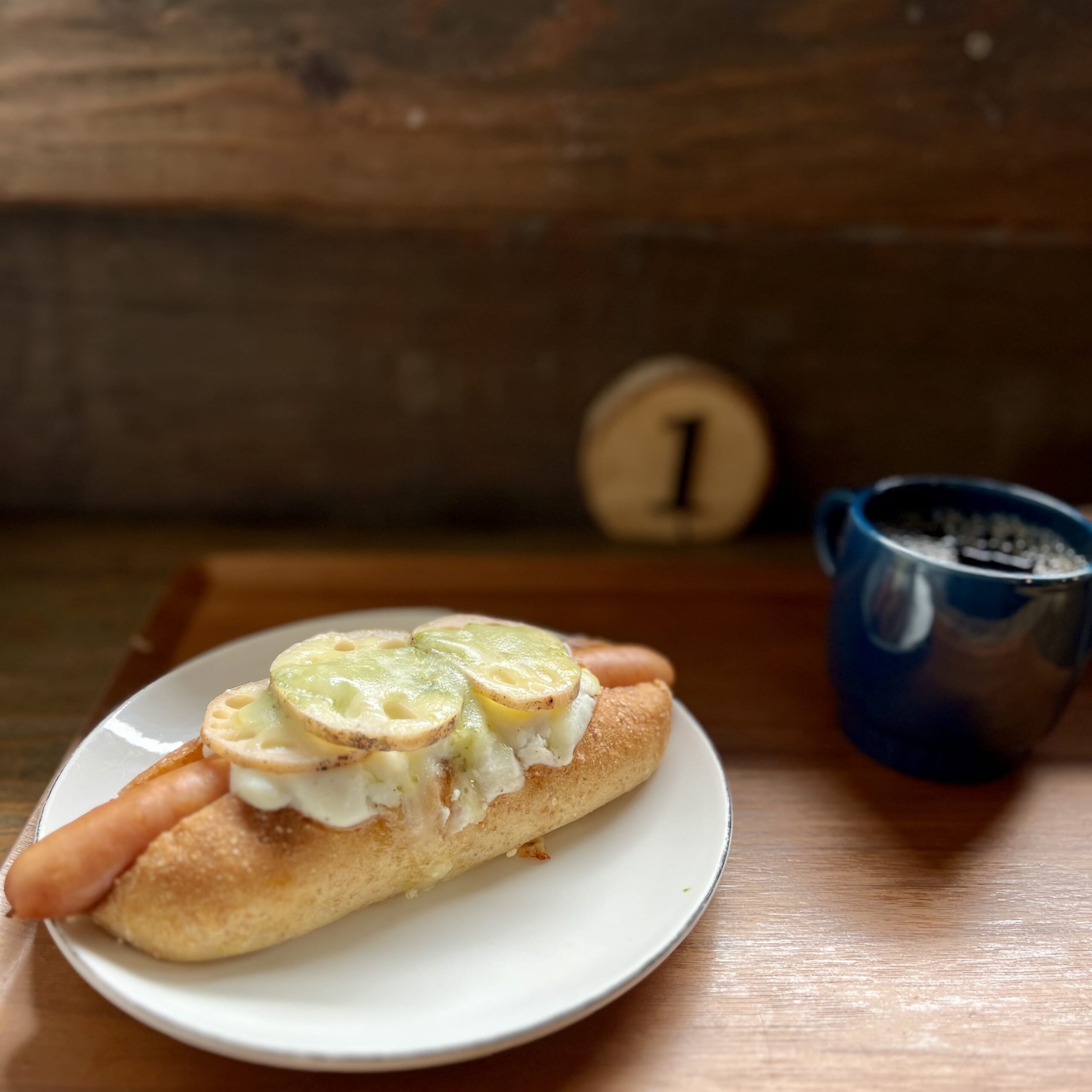 パン コーヒー サンドイッチ ホットドッグ