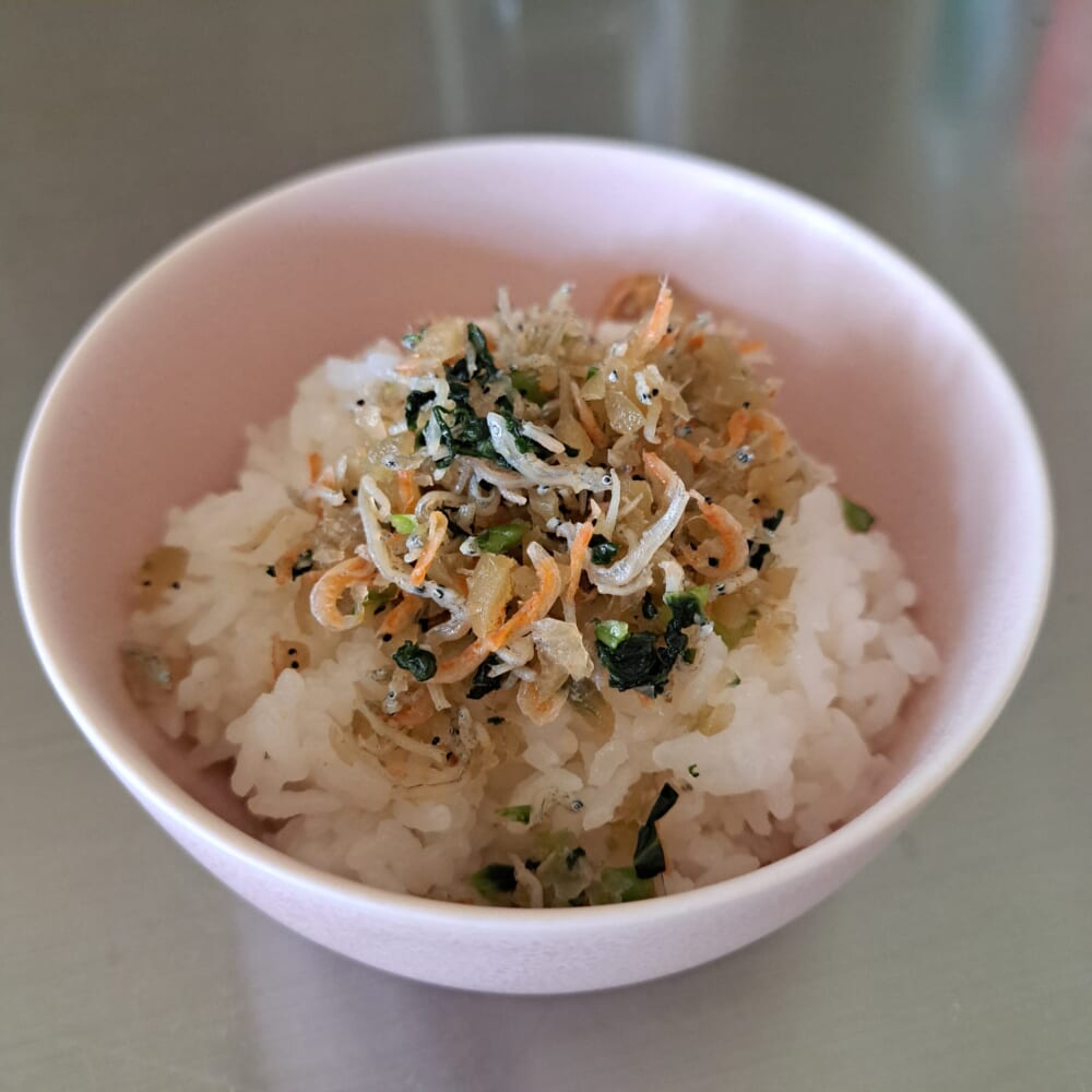 わが家のごはんのお供「梅ちりめん」