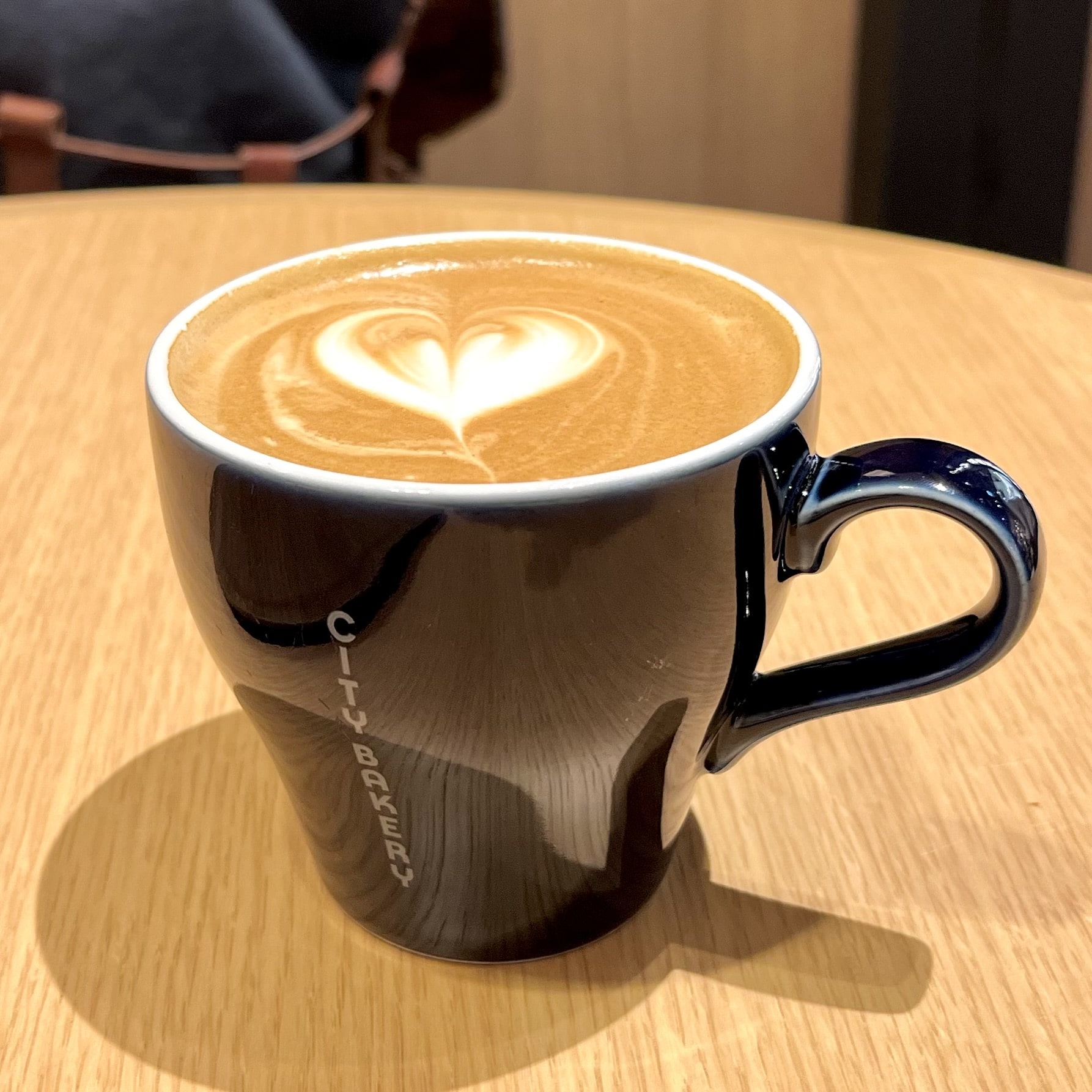 カフェラテ コーヒー 飲み物 ドリンク