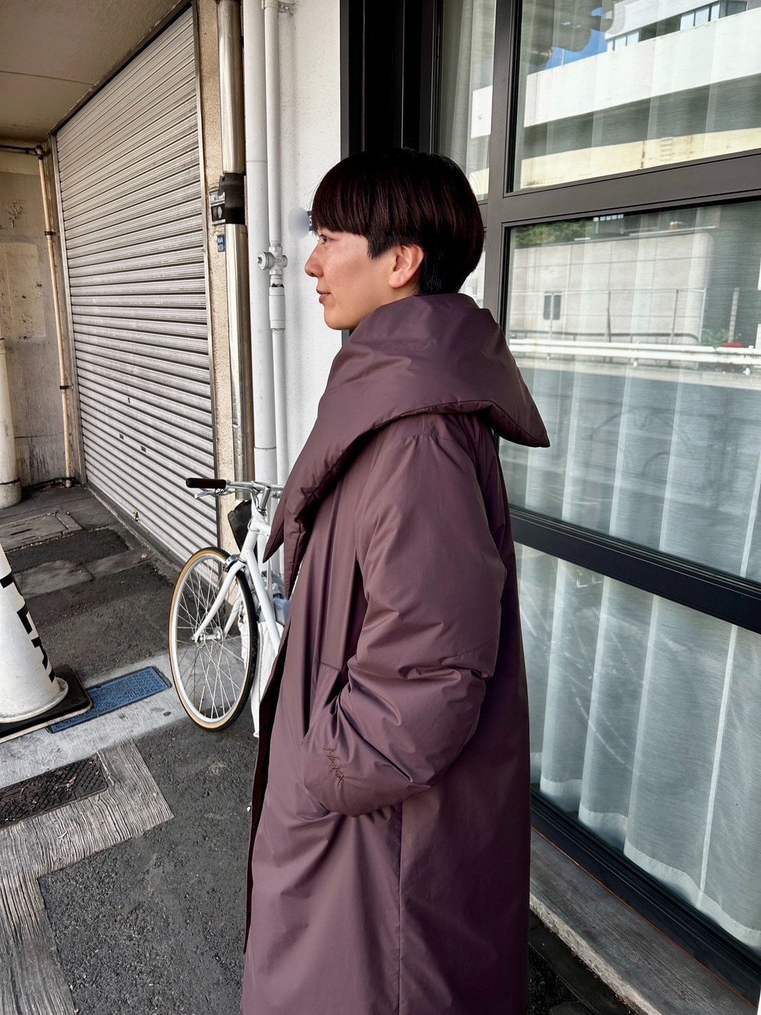 【兵藤千尋さんコラボ】三角ストール付きロングダウンコート ブラウン横