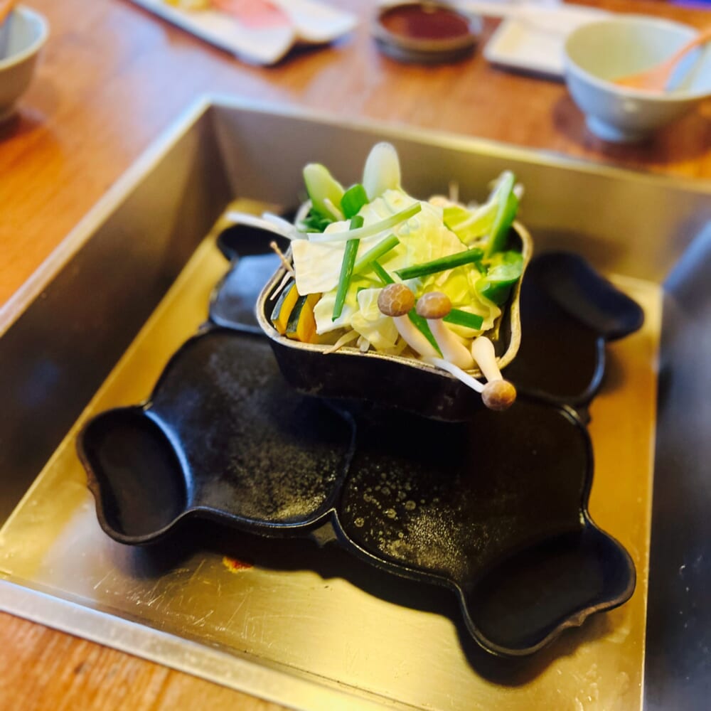 長野県岡谷市 焼肉ジンギスカン縁結岡谷店 義経鍋