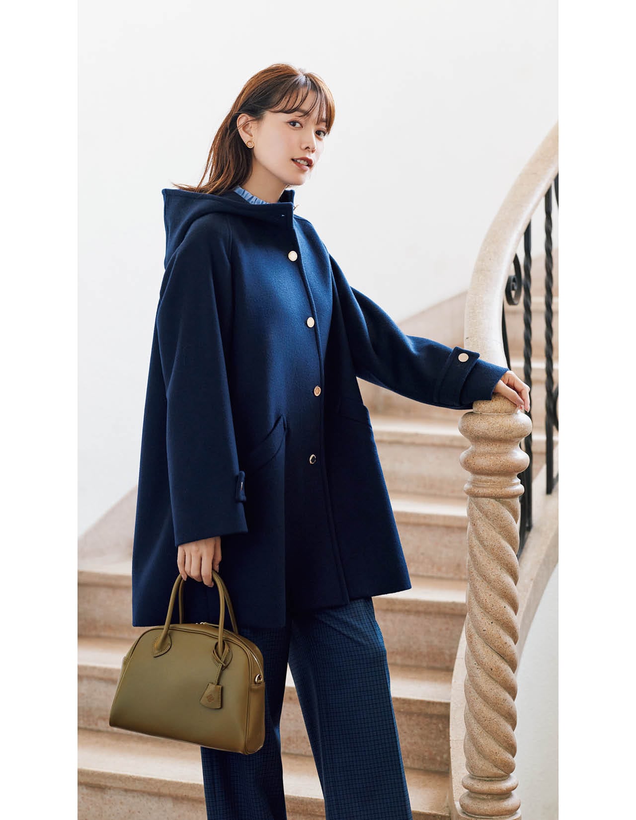 蛯原友里さんのマッキントッシュ フィロソフィー WELBURY HOOD［ ウェルベリーフード ］フード付きモデルのコーデ