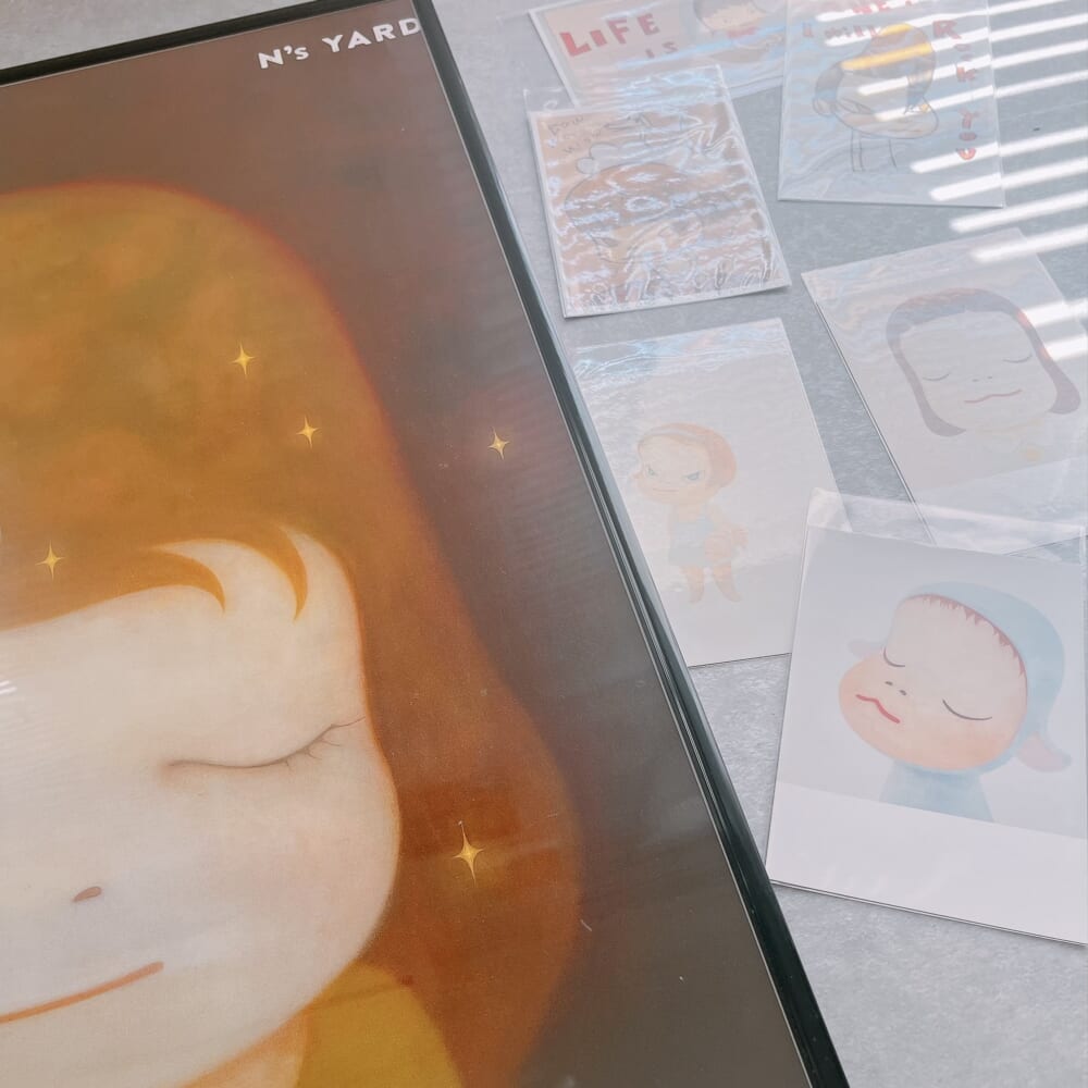 奈良美智のポスターとポストカード
