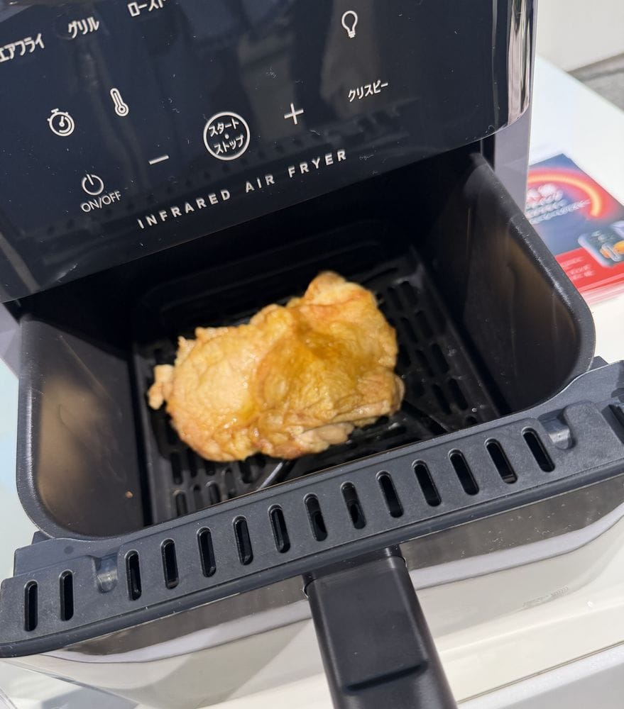 230℃の高温調理をワンタッチで追加することができるクリスピーフィニッシュボタンがあるのも大きな特徴