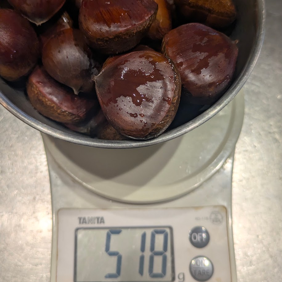 茹でたての栗の総量