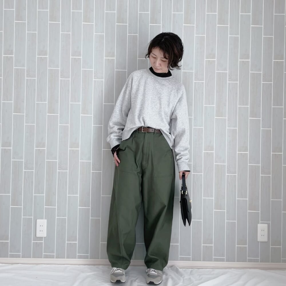 石上さん カーブパンツ 着回しコーデ レースタートル