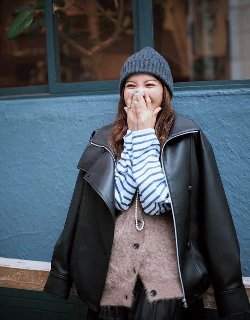 レザージャケットコーデ 垣内彩未さん