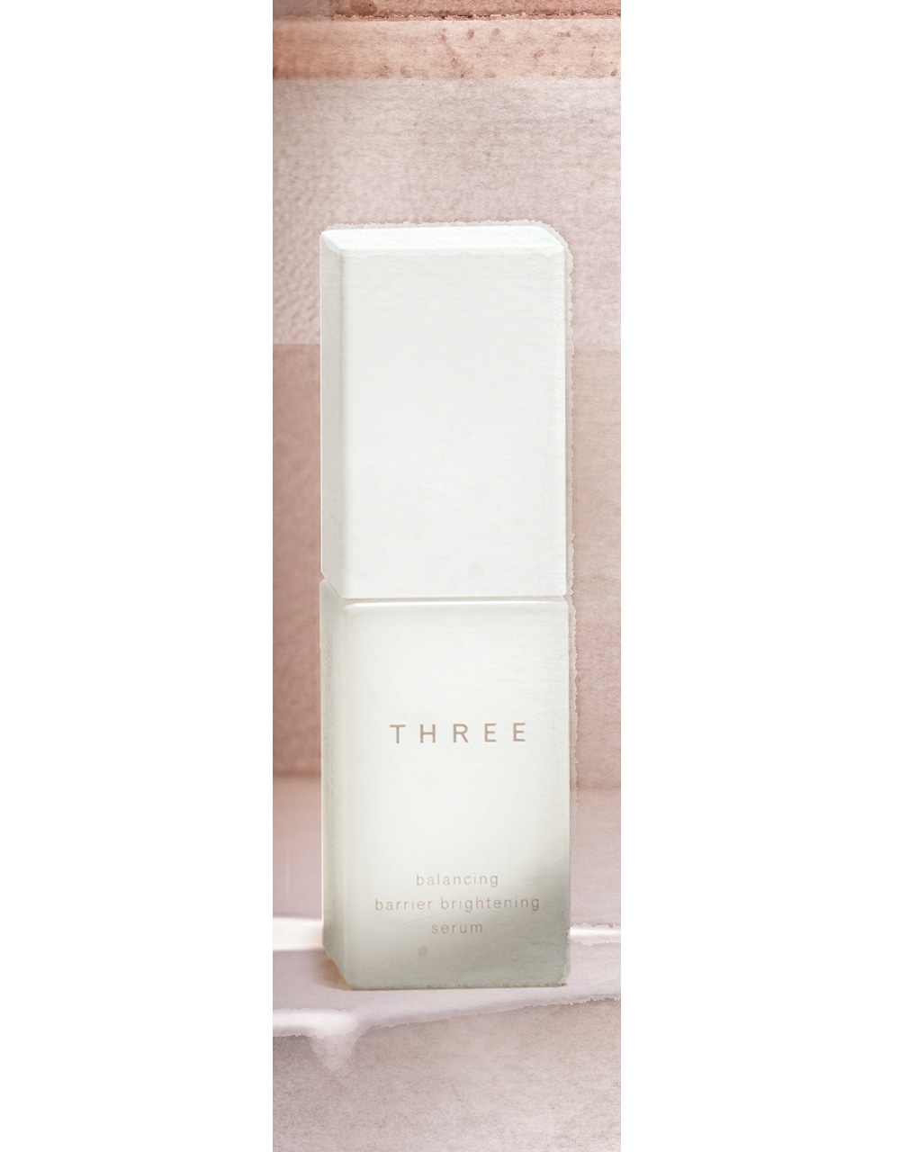 THREE
バランシング バリア ブライトニング セラム(医薬部外品) 30㎖¥12100