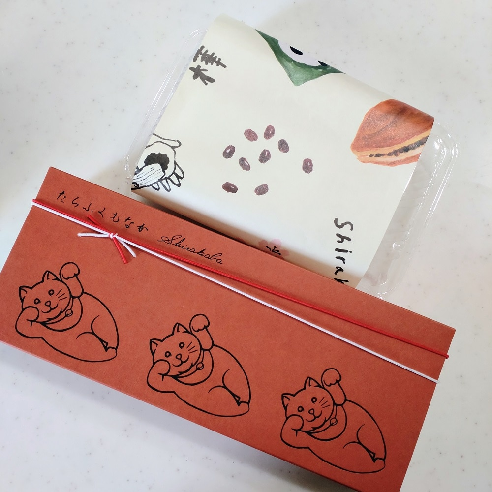 御菓子司 白樺「たらふくもなか」バラ売りと6個入りの箱