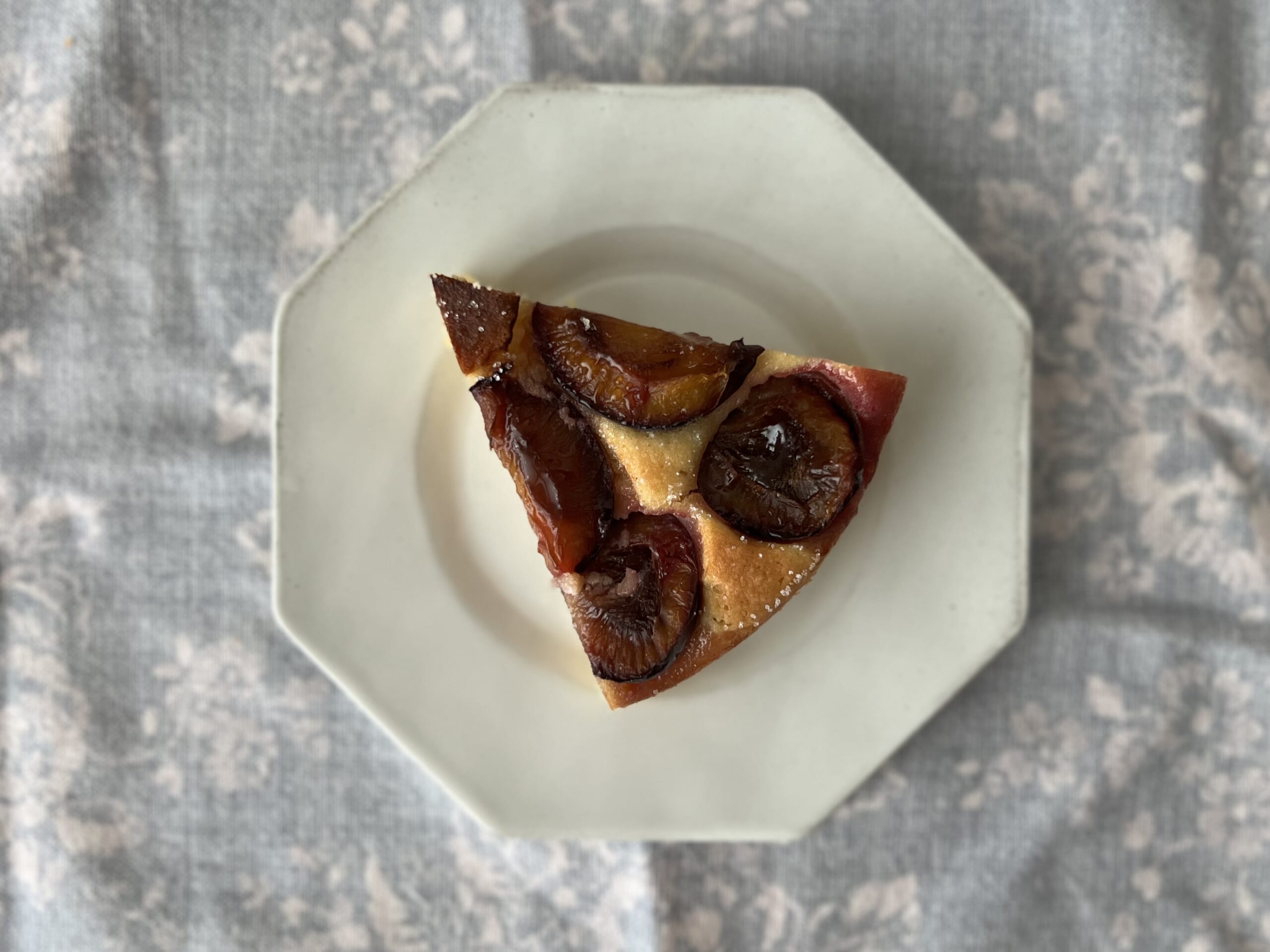 秋らしいおとなのプルーンケーキを焼きました TB icoco