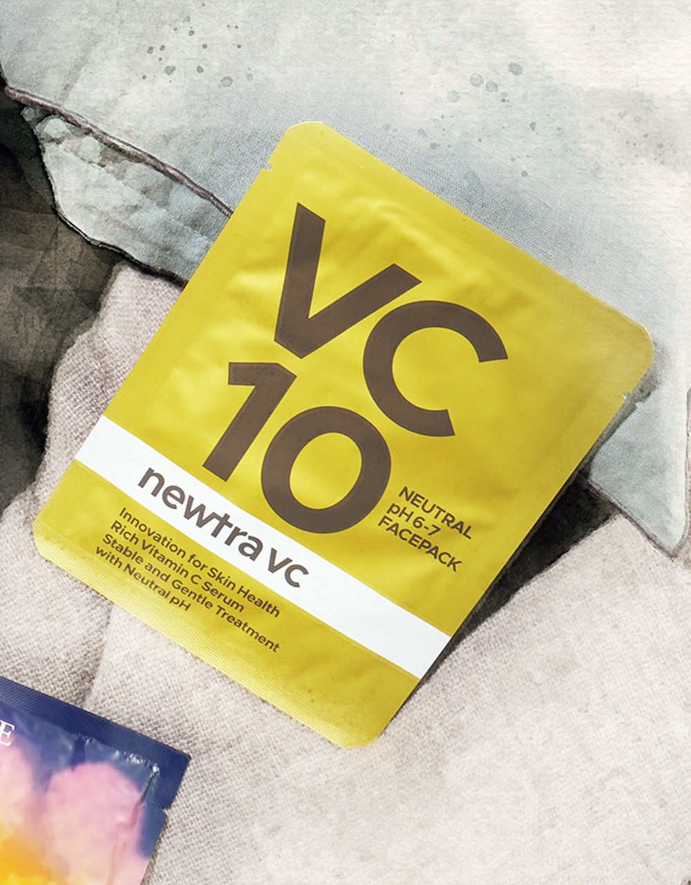 マーべセラー
newtra vc10 フェイシャルマスク 4枚入り￥4400
