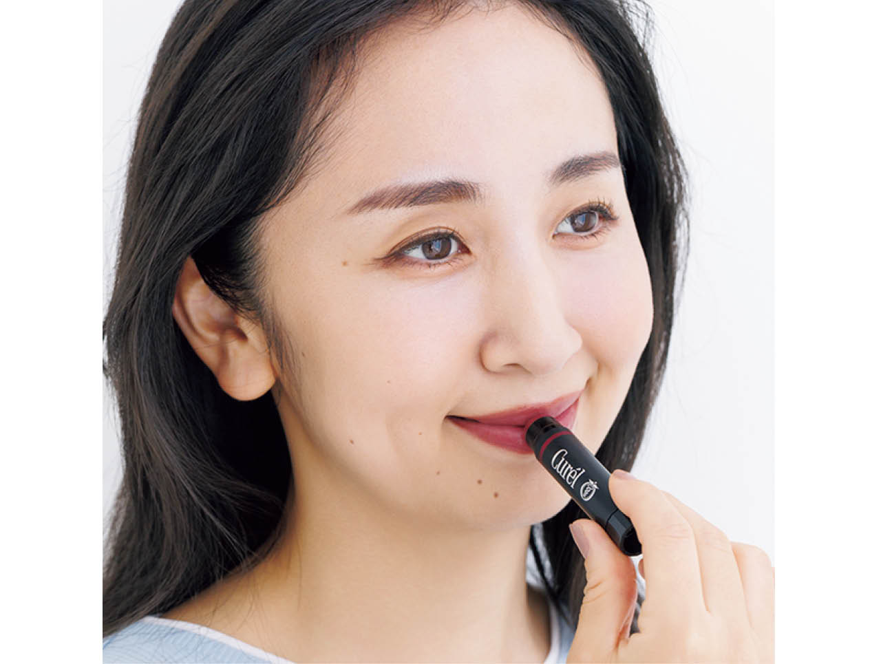 キュレル リップケア クリーム 美発色ボルドーを使用しているLEEキャラクター小野恵美さん