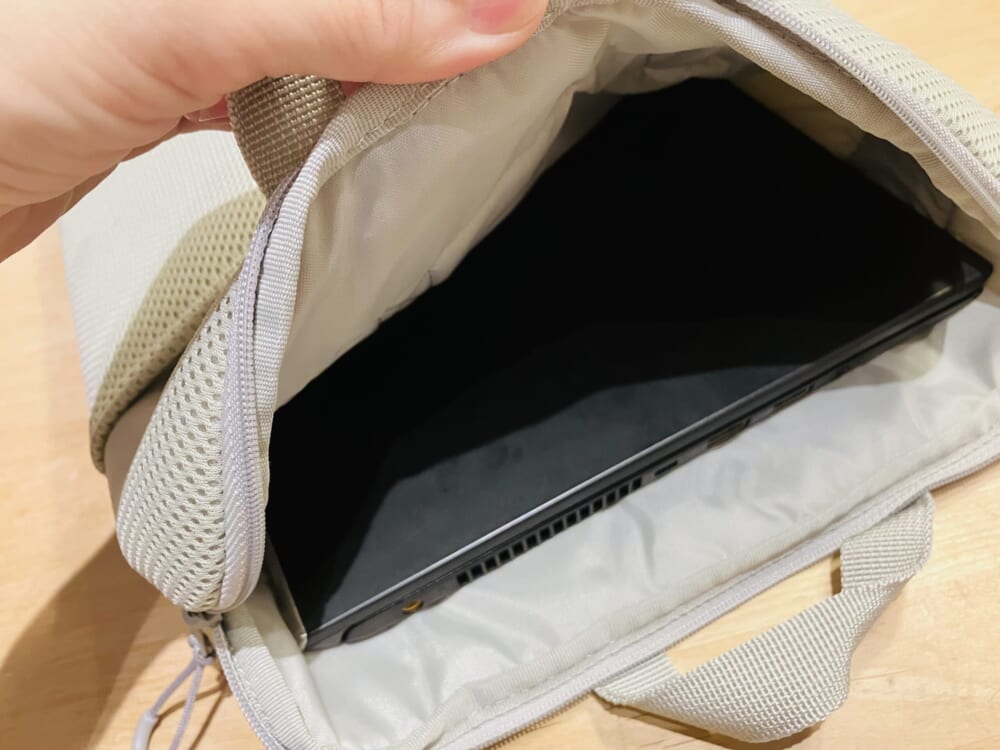 縦型クッションパソコンケース 無印良品