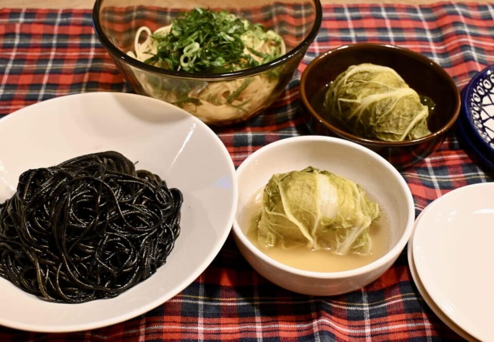 夕飯 パスタ いかすみ 明太子 ロール白菜