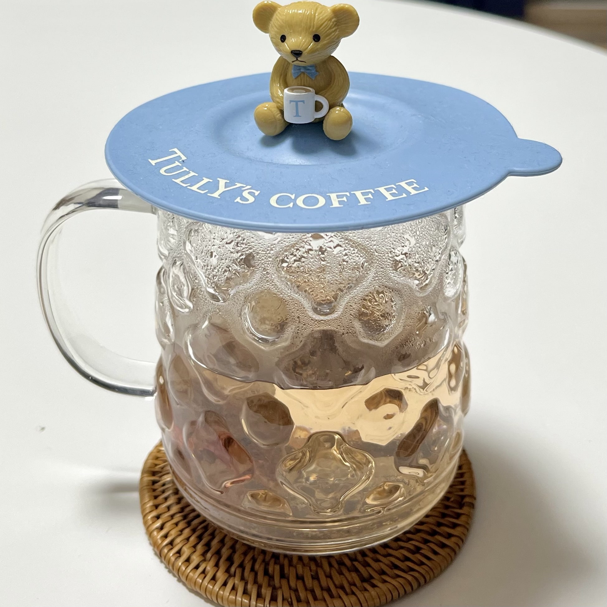 お茶　ローズヒップティー　コップ