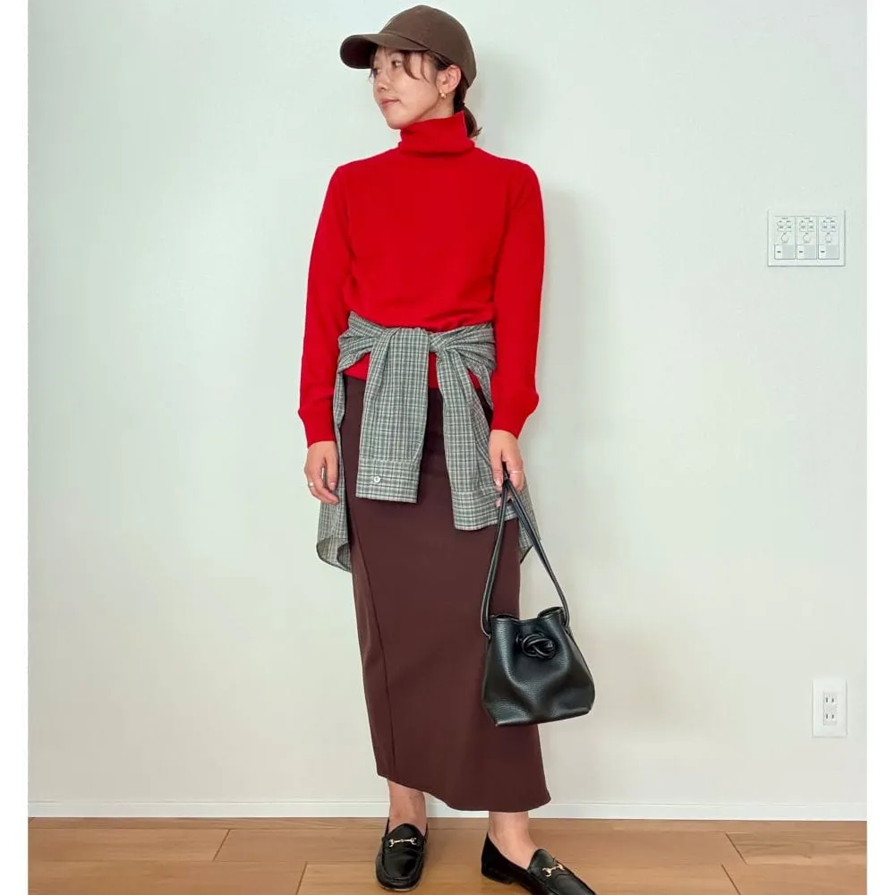 ユニクロ「カシミヤタートルネックセーター」コーデ例